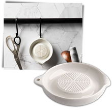 Load image into Gallery viewer, Grattugia da cucina in ceramica - Ozerty
