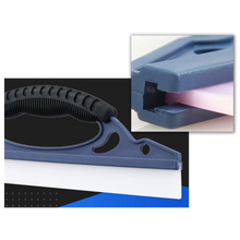 Carica l'immagine nel visualizzatore di Gallery, Tergicristallo per auto multifunzionale