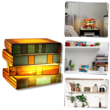 Load image into Gallery viewer, Lampada a libri impilati senza tempo - Ozerty