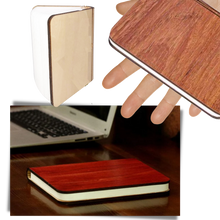 Carica l&#39;immagine nel visualizzatore di Gallery, Lampada da lettura ricaricabile in legno - Ozerty
