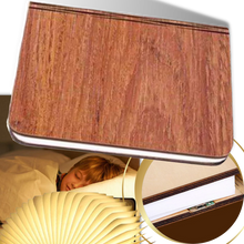 Carica l&#39;immagine nel visualizzatore di Gallery, Lampada da lettura ricaricabile in legno - Ozerty
