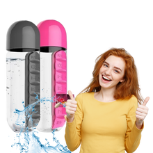 Load image into Gallery viewer, Bottiglia d&#39;acqua in plastica con portapillole
