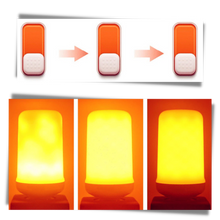 Load image into Gallery viewer, Lampada a LED con Effetto Fiamma
