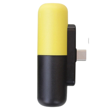 Carica l&#39;immagine nel visualizzatore di Gallery, Mini power-bank portatile a forma di capsula
