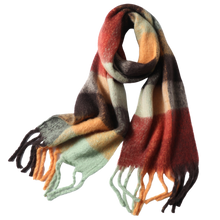 Load image into Gallery viewer, Sciarpa invernale da donna a quadri

