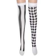 Load image into Gallery viewer, Calze Compressori con Design Festivi per Halloween -Passato a scacchi - Ozerty
