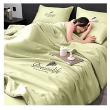 Load image into Gallery viewer, Copripiumino in morbida seta di ghiaccio -Ciano/150X200 cmCiano/180X220 cmCiano/200X230 cm - Ozerty
