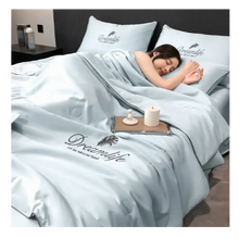 Load image into Gallery viewer, Copripiumino in morbida seta di ghiaccio -Grigio Argento/150X200 cmGrigio Argento/180X220 cmGrigio Argento/200X230 cm - Ozerty
