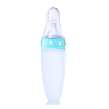 Load image into Gallery viewer, Biberon anti-perdita con cucchiaio in silicone -Blu - Ozerty
