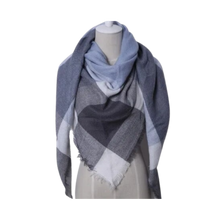 Load image into Gallery viewer, Sciarpa in cashmere a quadri effetto mohair -Copenaghen - Ozerty
