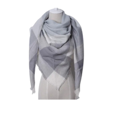 Load image into Gallery viewer, Sciarpa in cashmere a quadri effetto mohair -Oslo - Ozerty
