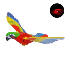 Carica l&#39;immagine nel visualizzatore di Gallery, Uccello volante simulato per gatti -Pappagallo Musicale - Ozerty
