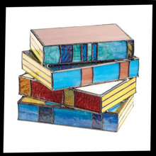 Load image into Gallery viewer, Lampada a libri impilati senza tempo - Ozerty
